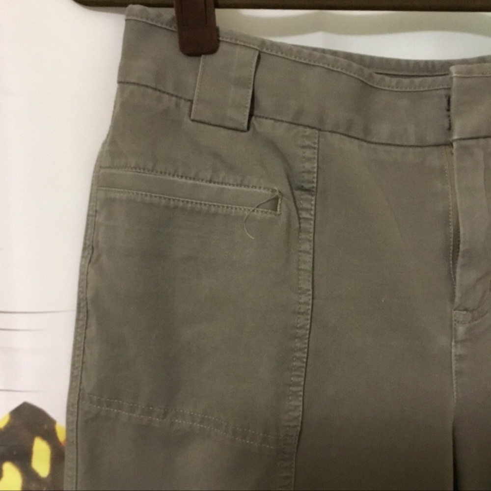 Coldwater Creek Women Size 6 Olive Green Natural Fit Bermuda Short